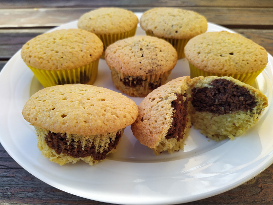 Kaakao-kauratiikerimuffinit Kaakao-kauratiikerimuffinit