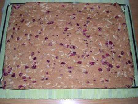Omena-puolukkapeltileipä Omena-puolukkapeltileipä
