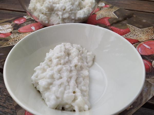 Kookos-riisipuuro Kookos-riisipuuro
