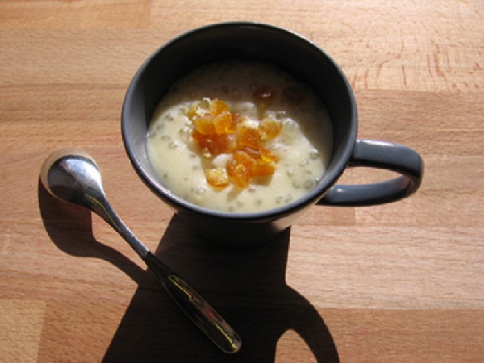 Appelsiini-helmipuuro Appelsiini-helmipuuro