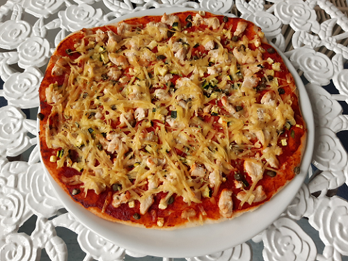 Kana-kasvispizza Kana-kasvispizza