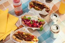 Hot dog -sämpylä jauhoseoksesta