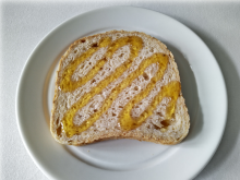 Hunaja-välipalaleipä