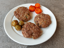 Hirvi-kesäkurpitsapihvi