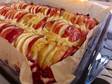 Omena-puolukkapiirakka riisistä