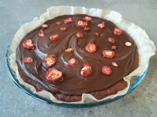 Suklaapiirakka jauhoseoksesta