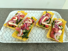Salaatti-tacoveneet